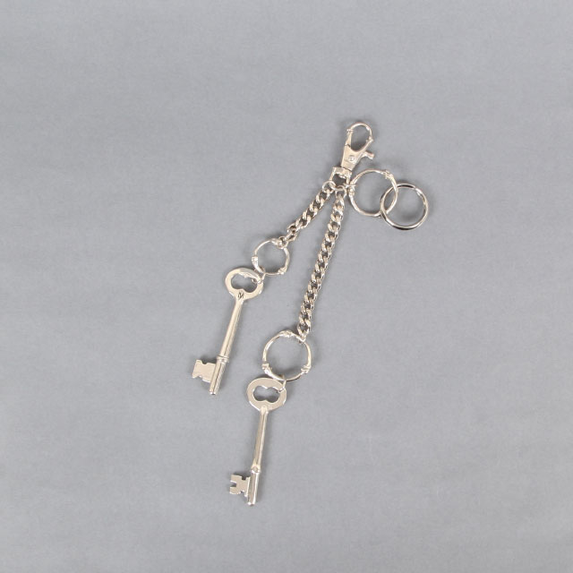 その他ソロイスト　bone shaped key chaine.