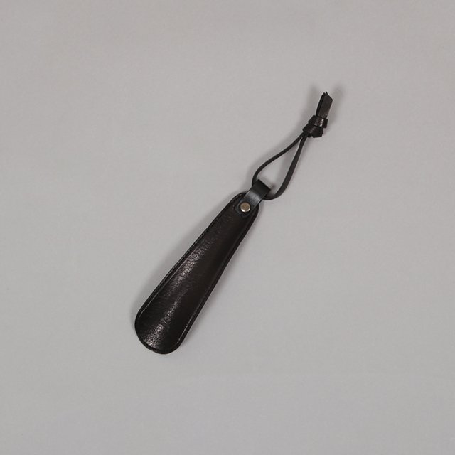 LEATHER & SILVER MOTO Leather Shoehorn – Short [SH11]