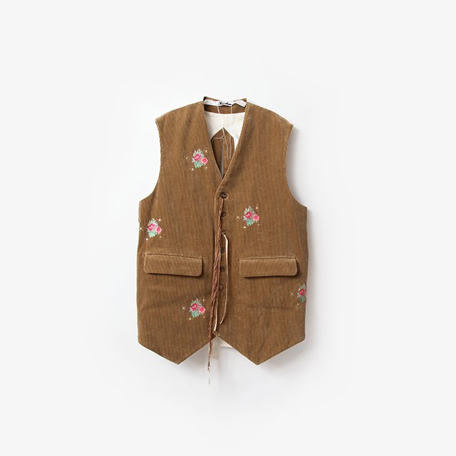 Midorikawa  Corduroy Embroidery Vest CAMEL Embroidery [MID23AW-VT02A]