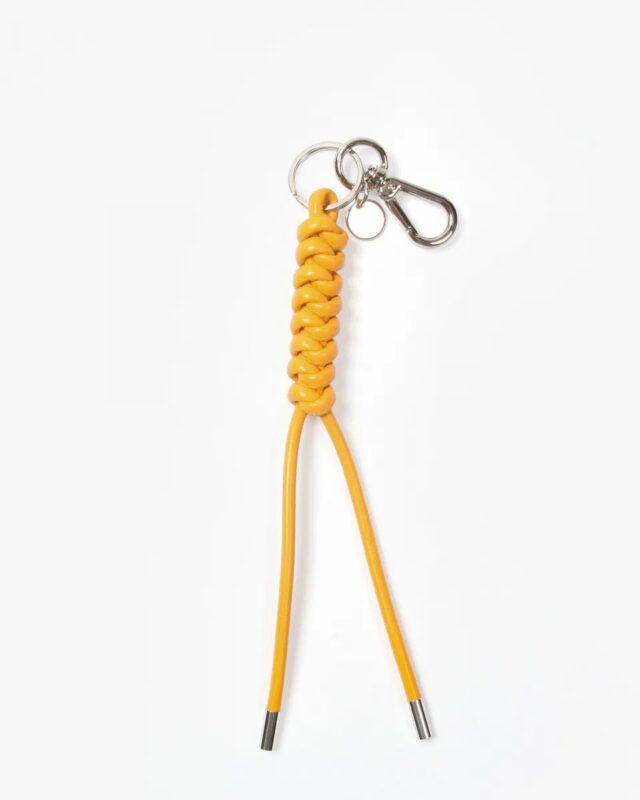 ITTI CRISTY SNAKEKNOT CHARM / STCOW