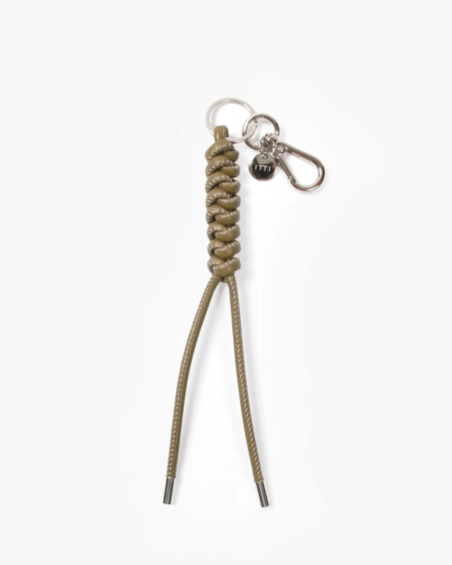 TTI  CRISTY SNAKEKNOT CHARM / STCOW