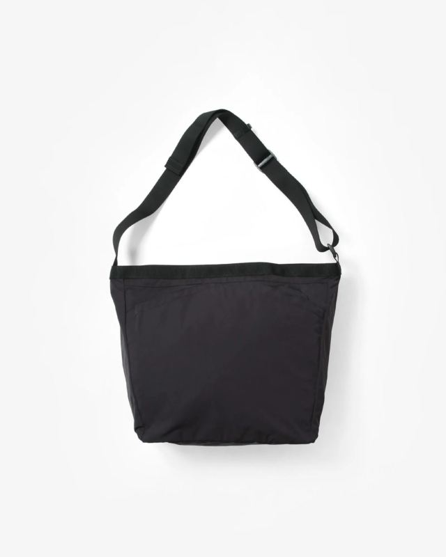 MONOLITH SHOULDER STANDARD NEUTRAL M BLACK [SD-4123-010]